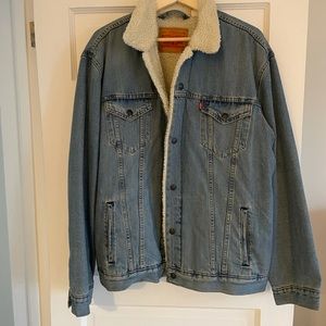 Levi’s Sherpa jean jacket